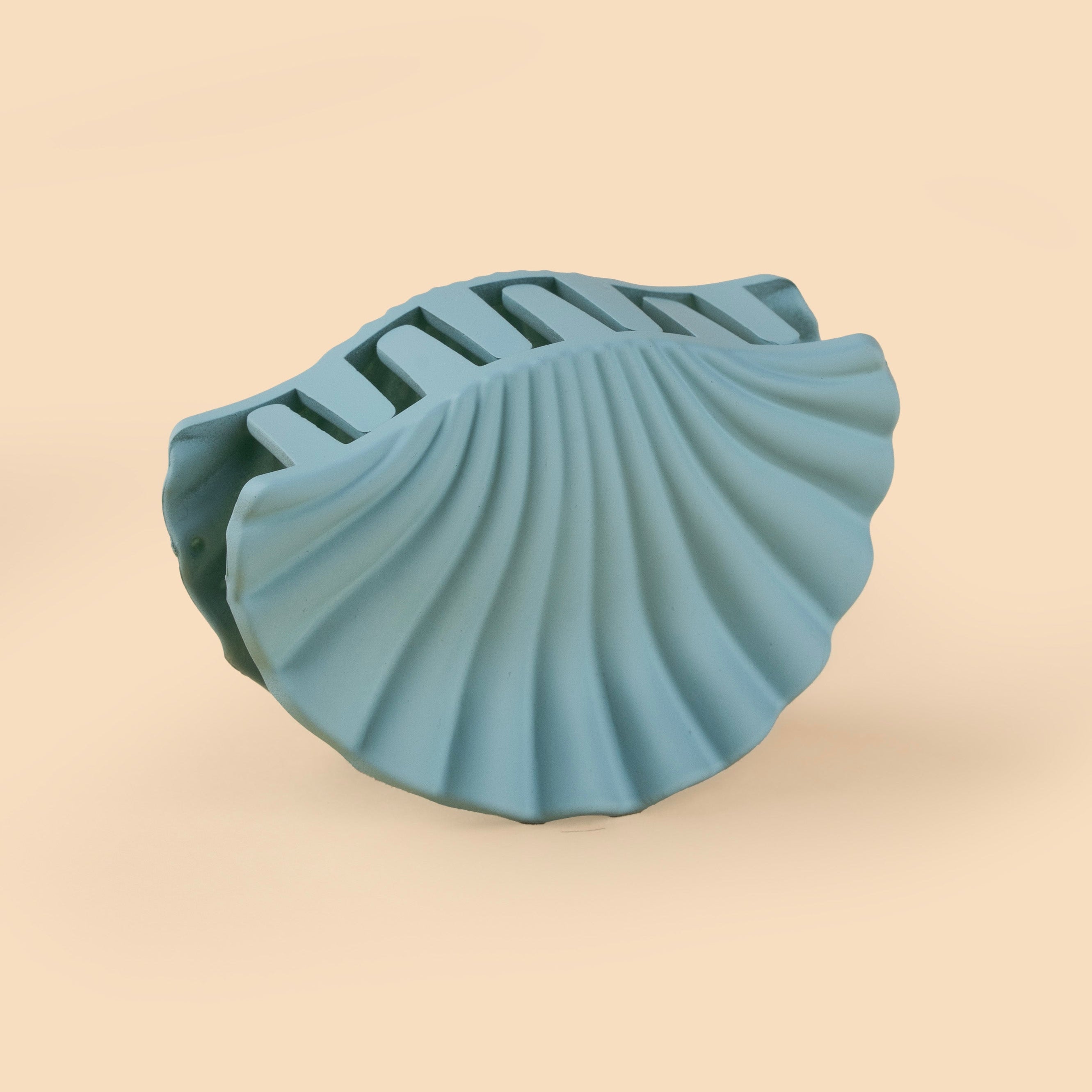 Matte Shell Claw - Medium