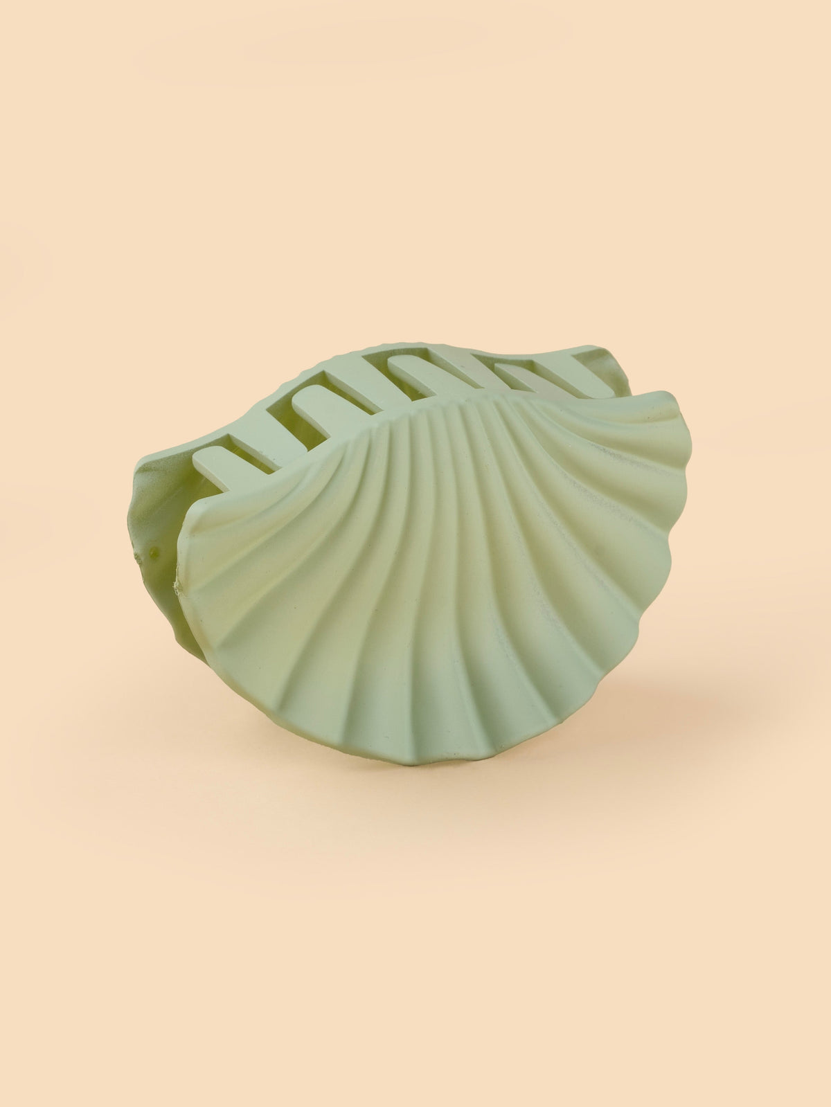 Matte Shell Claw - Medium