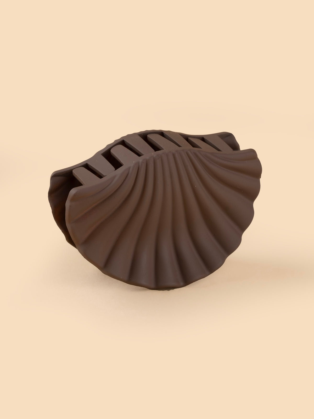 Matte Shell Claw - Medium