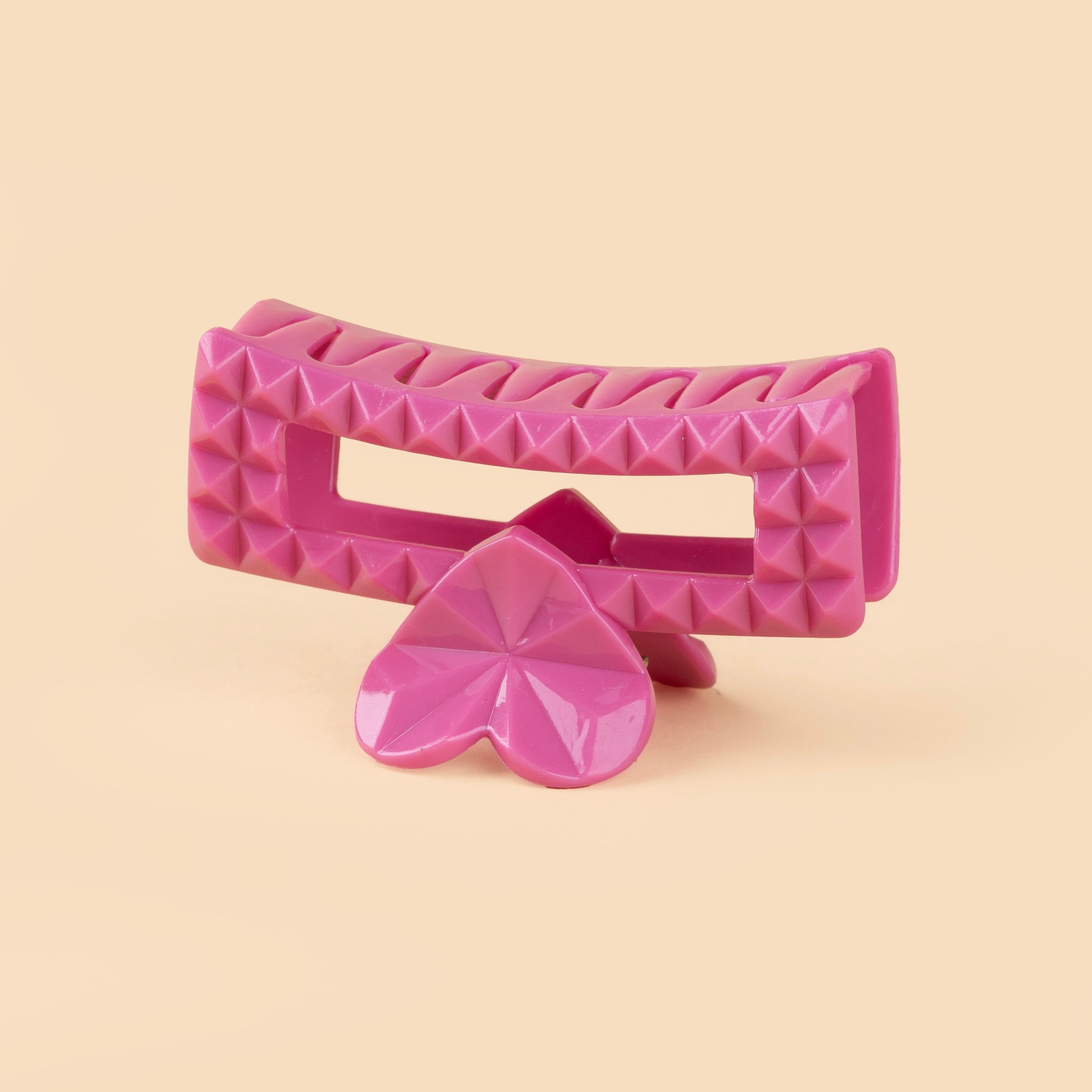 Studded Heart Frame Claw - Medium