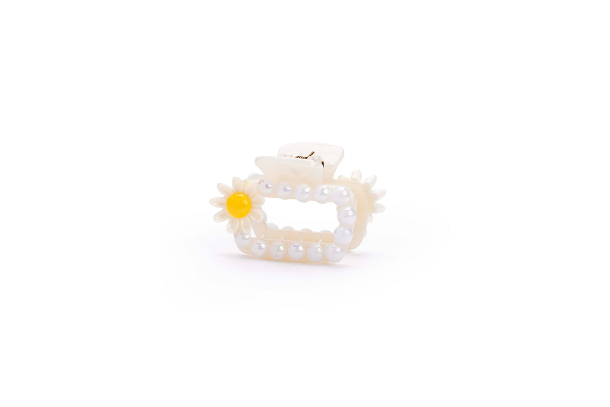 Pearl Daisy Frame - Medium