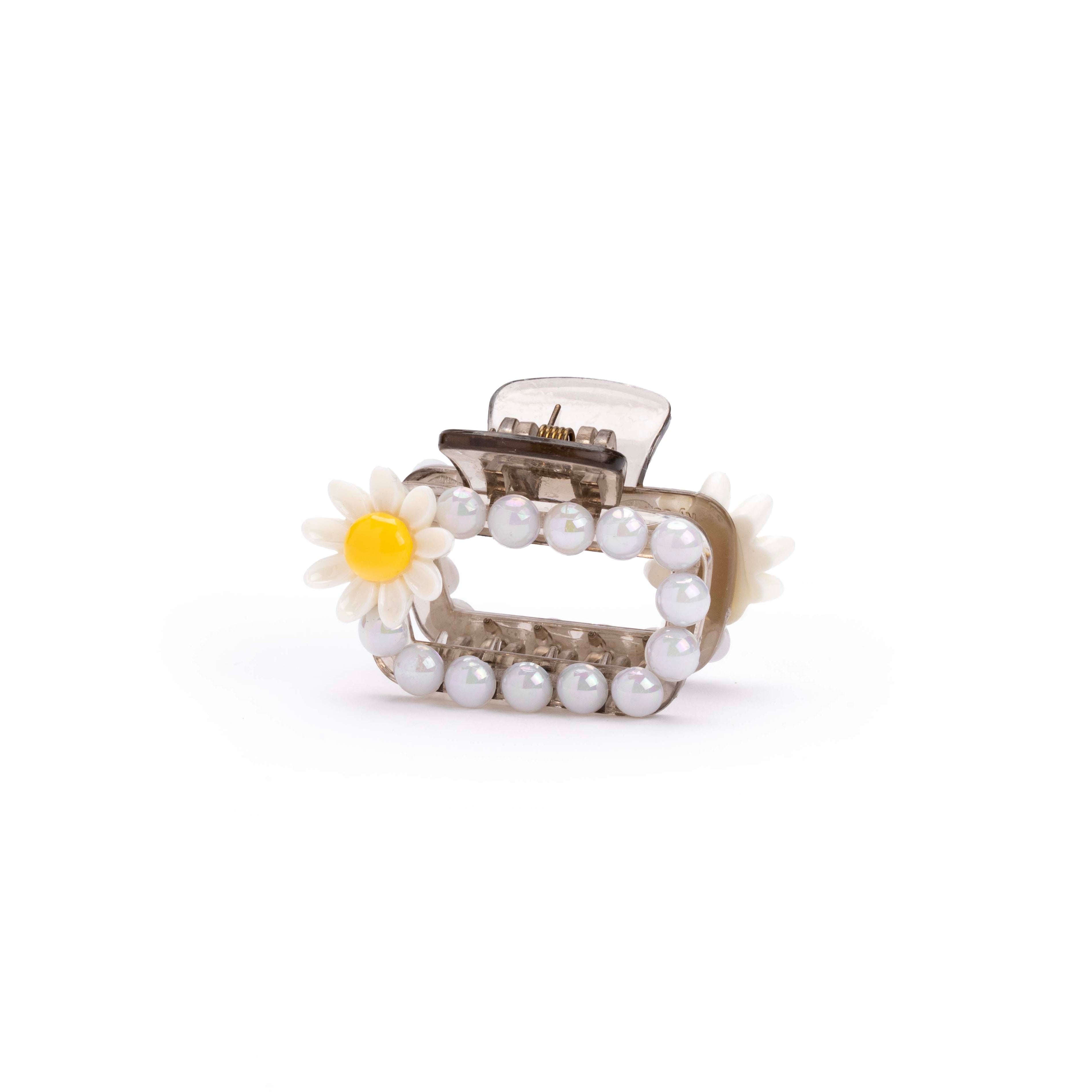 Pearl Daisy Frame - Medium